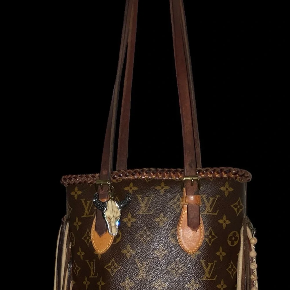 Louis Vuitton Petit Bucket French Tote Vintage Boho Original Authentic & Unique. - Picture 3 of 13